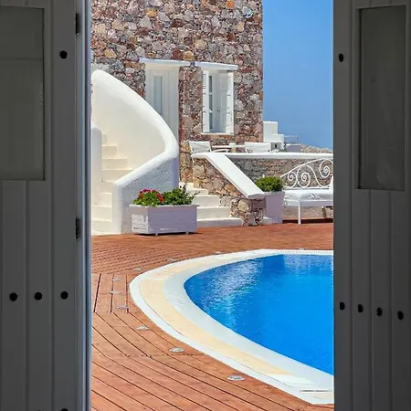 Aspalathras White 4* Folégandros