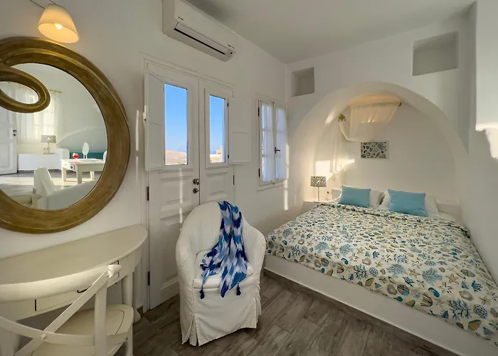 Aspalathras White Hotel