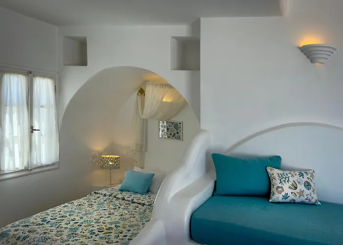 Aspalathras White Hotel