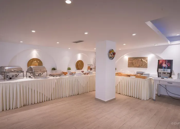 Aspalathras White 4* Folégandros