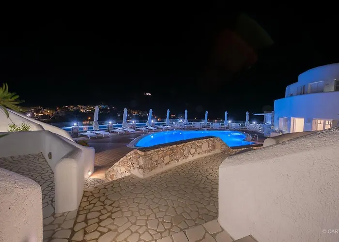 Aspalathras White Hotel Folégandros