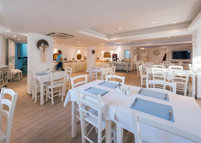 Aspalathras White Hotel