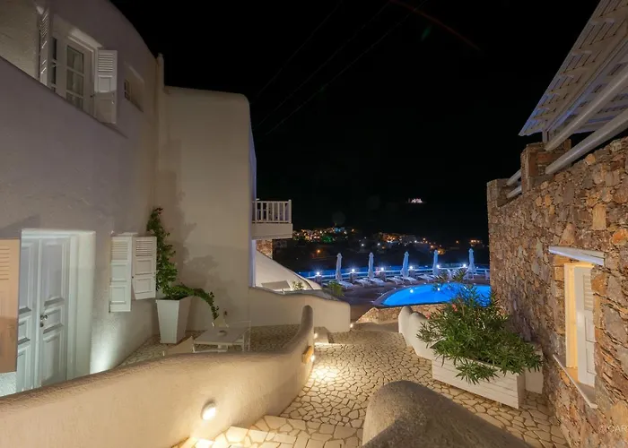 Aspalathras White Hotel Folégandros