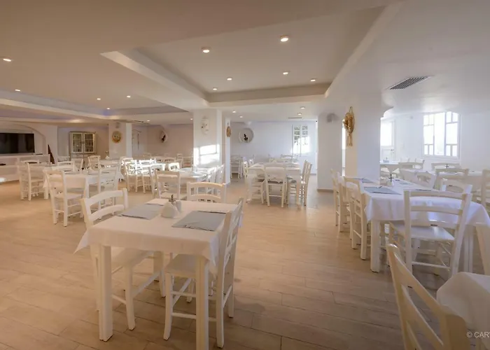 Aspalathras White 4* Folégandros