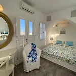 Aspalathras White Hotel