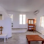 Aspalathras White Hotel 4*