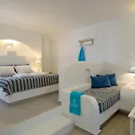 Aspalathras White Folegandros Town