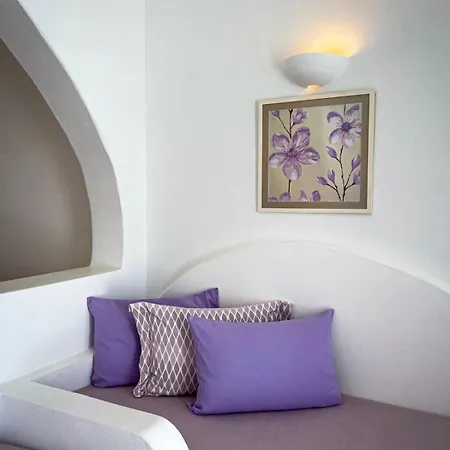 Aspalathras White Hotel