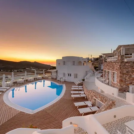 Aspalathras White Hotel Folegandros Town