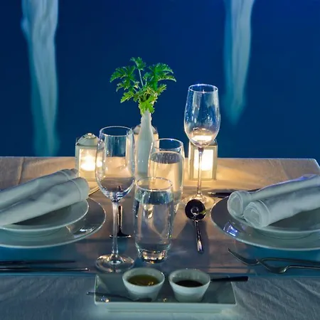 Aspalathras White Hotel