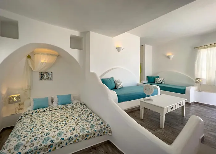 Aspalathras White Hotel