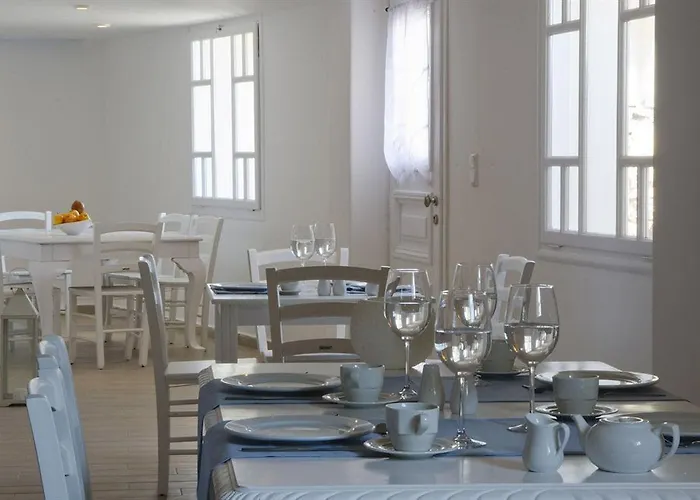 Aspalathras White Szálloda 4*